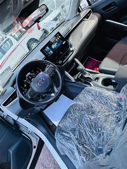 تۆیۆتا کۆرۆلا کرۆس